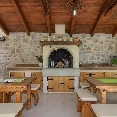 Stone Parentium With Private Pool In Porec