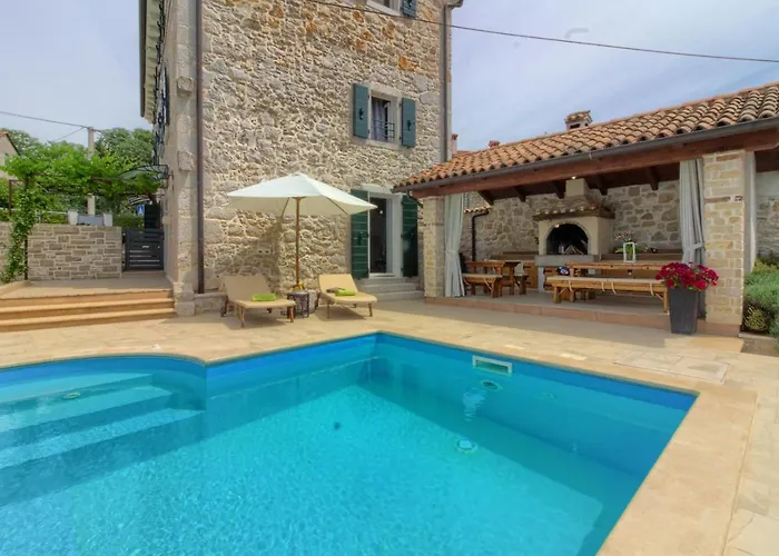 Stone Parentium With Private Pool In Porec