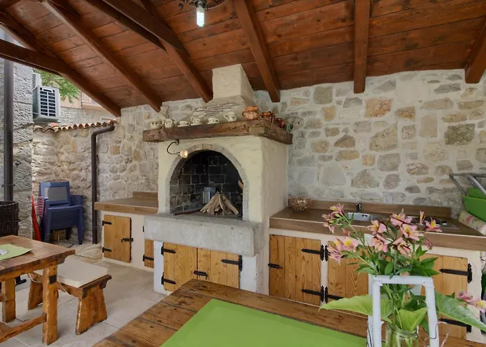 Stone Parentium With Private Pool In Porec *