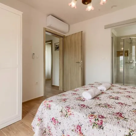Stone Parentium With Private Pool In Porec