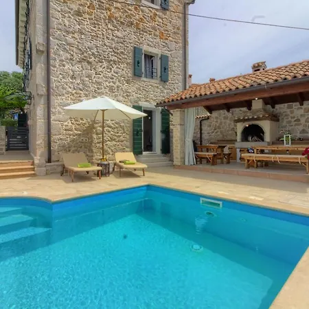 Stone Parentium With Private Pool In Porec