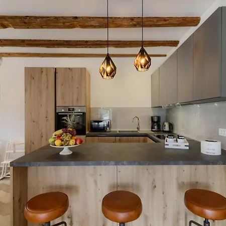 Stone Parentium With Private Pool In Porec Vila *