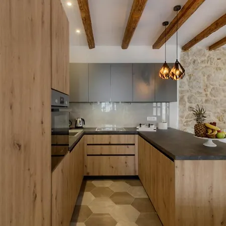 Stone Parentium With Private Pool In Porec Vila Dracevac